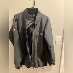 Men’s North Face jacket. Summit Series. Size large. Great condition.